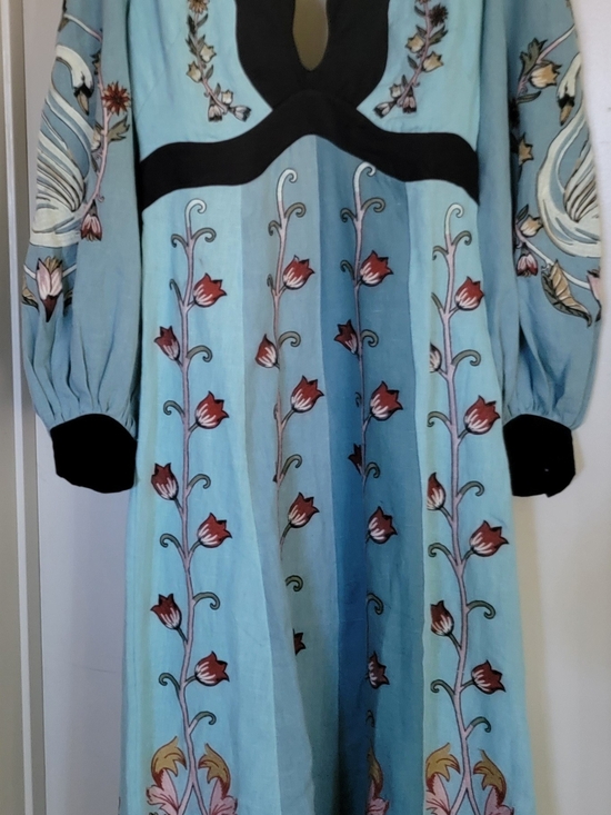 FARM Rio Dresses & Skirts - NWT FARM Rio Flowing Beauty Embroidered Midi Dress M Missi Pyle Closet